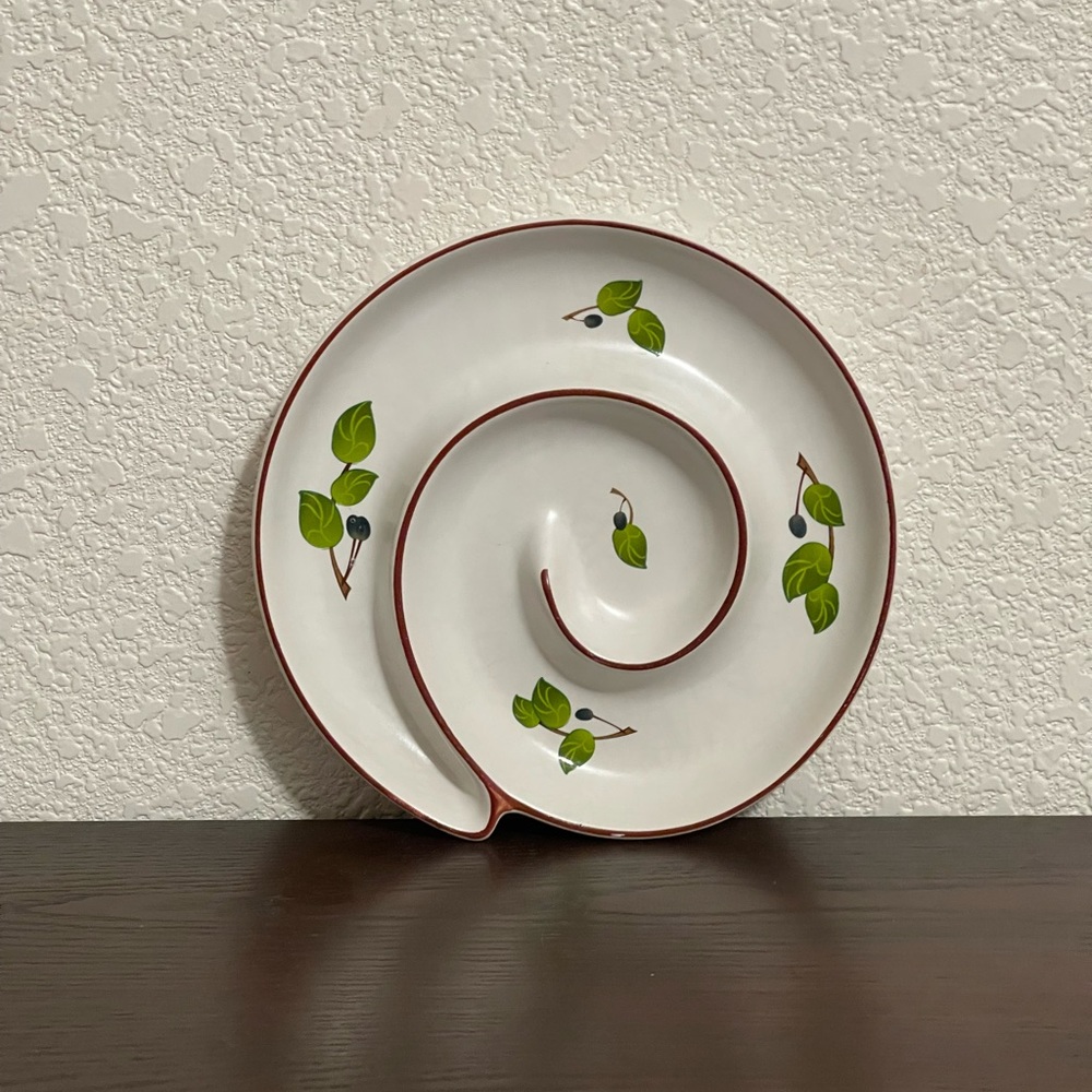 Vintage Shonfeld’s ceramic olive/appetizer dish